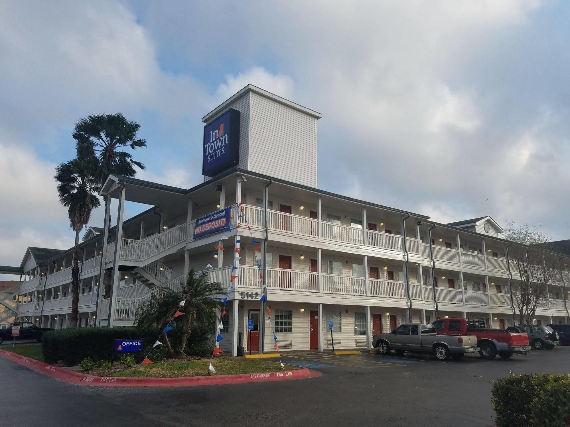 Intown Suites Extended Stay Select Corpus Christi Tx Экстерьер фото