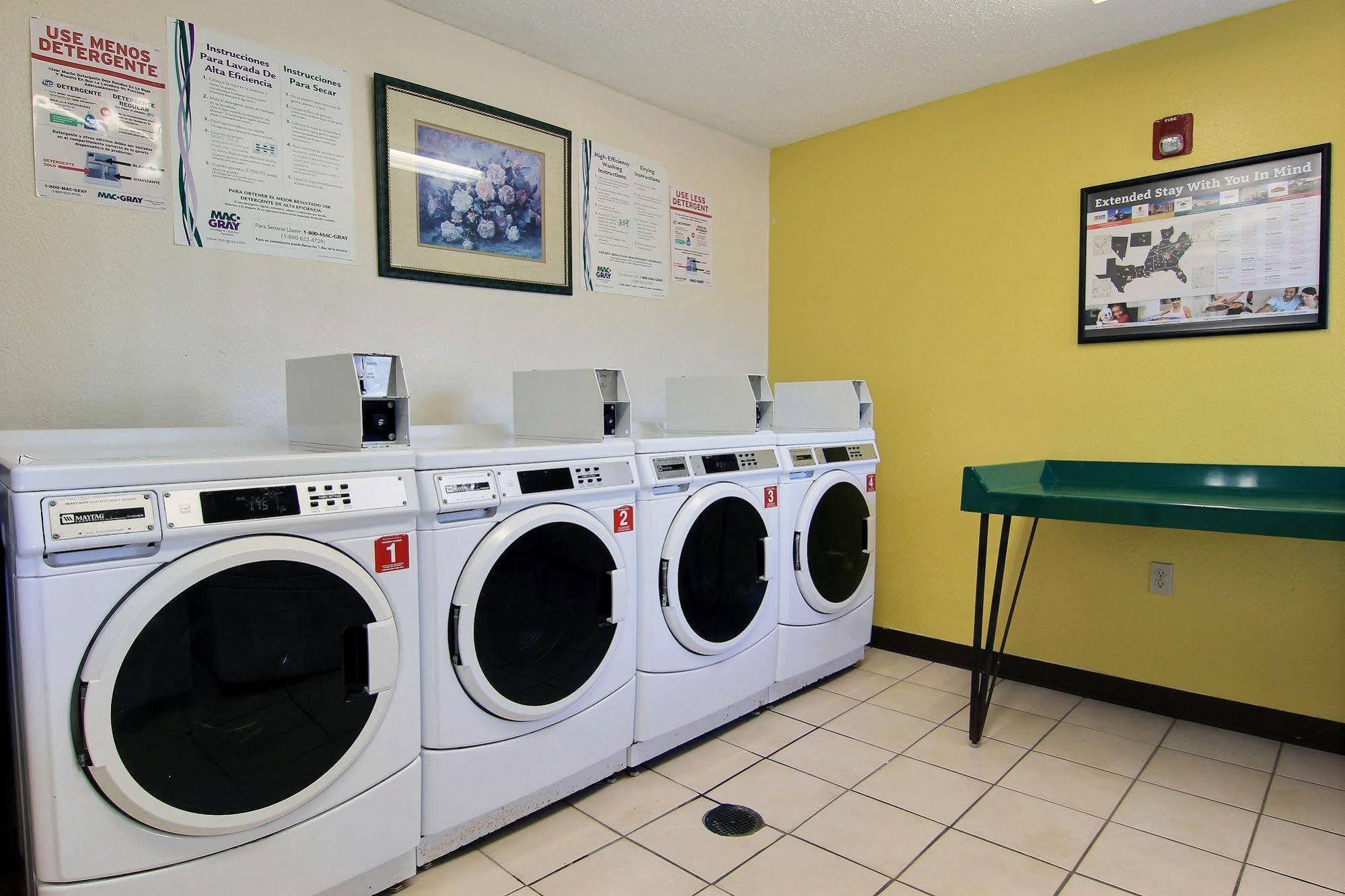 Intown Suites Extended Stay Select Corpus Christi Tx Экстерьер фото